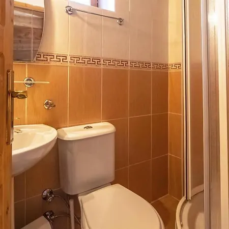 Havuzu Korunakli 2+1 Tas * Kinali (Aegean)