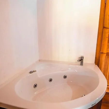 Villa Havuzu Korunakli 2+1 Tas Kinali (Aegean)